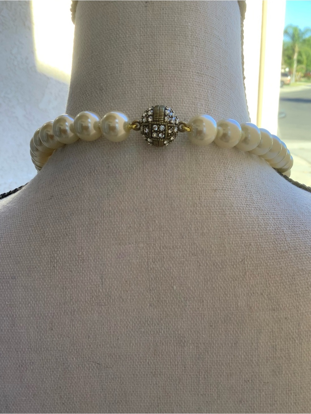 Heidi Daus 40” faux Pearl Swarovski Crystal Necklace - Picture 8 of 8